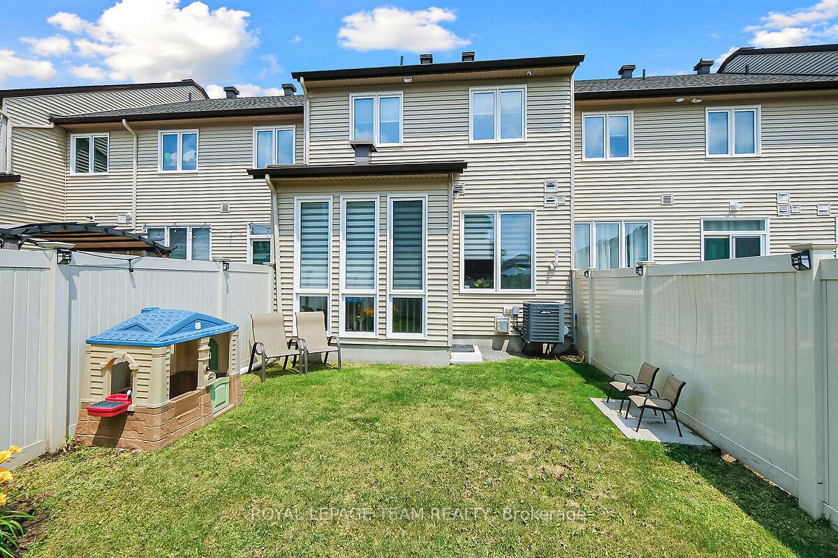 Photo 90 of 253 Fergus Crescent, Ottawa, Barrhaven - Cedargrove/Fraserdale — HOMEH