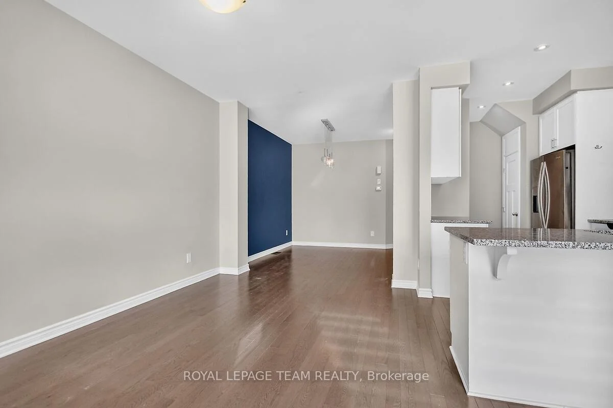 Photo 18 of 253 Fergus Crescent, Ottawa, Barrhaven - Cedargrove/Fraserdale — HOMEH