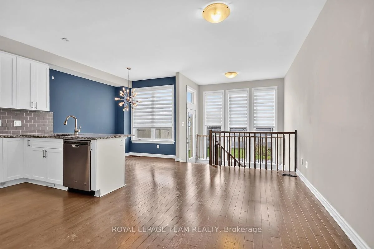 Photo 20 of 253 Fergus Crescent, Ottawa, Barrhaven - Cedargrove/Fraserdale — HOMEH