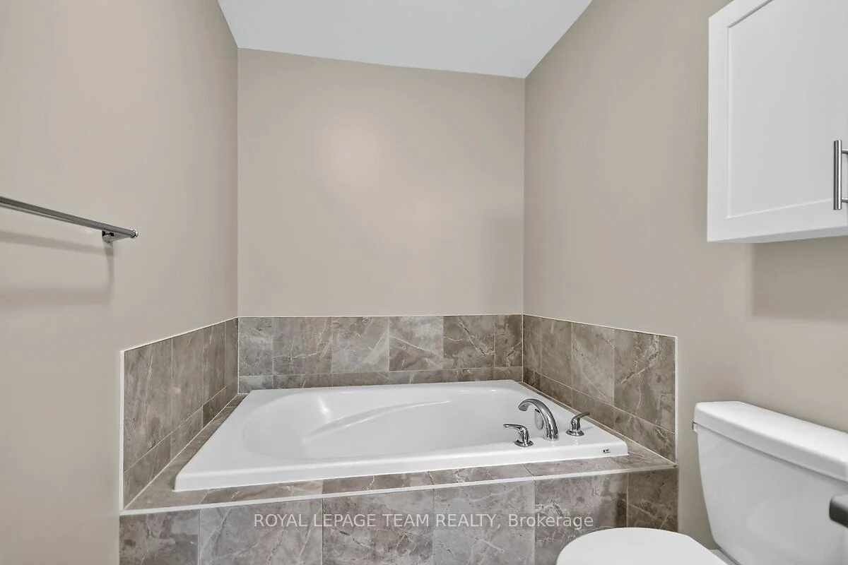 Photo 56 of 253 Fergus Crescent, Ottawa, Barrhaven - Cedargrove/Fraserdale — HOMEH
