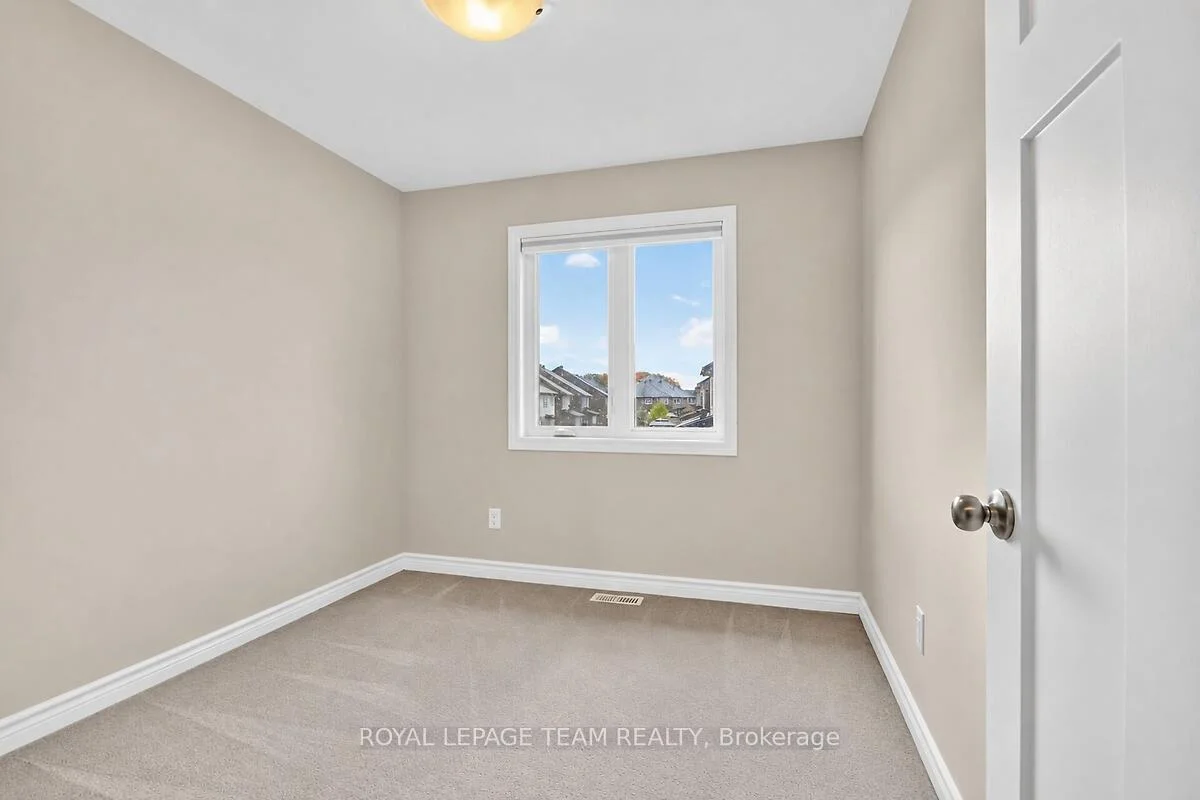 Photo 60 of 253 Fergus Crescent, Ottawa, Barrhaven - Cedargrove/Fraserdale — HOMEH
