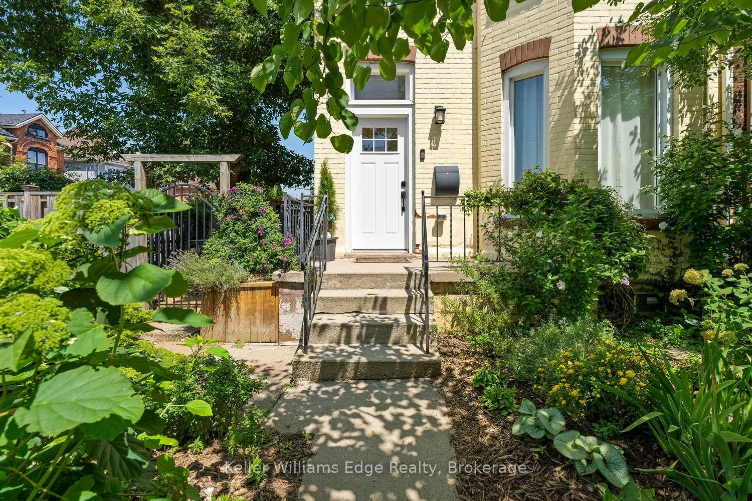 Photo 6 of 467 King William Street, Hamilton, Landsdale — HOMEH