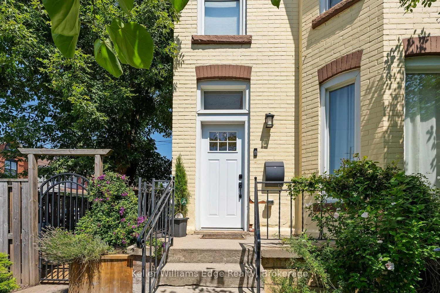 Photo 7 of 467 King William Street, Hamilton, Landsdale — HOMEH