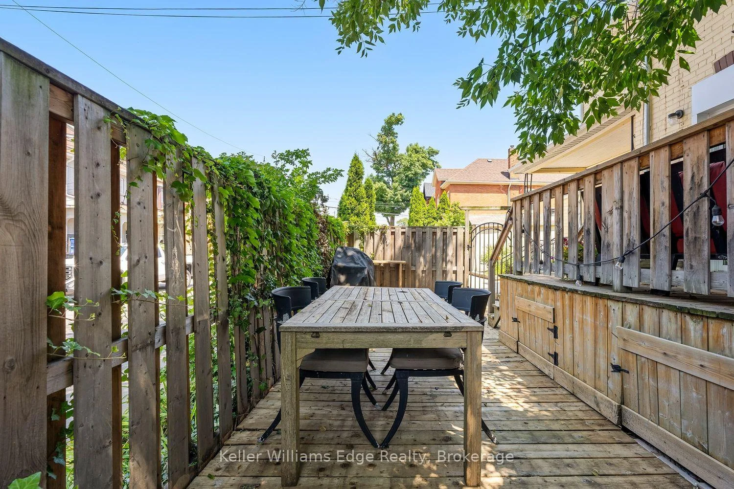 Photo 85 of 467 King William Street, Hamilton, Landsdale — HOMEH