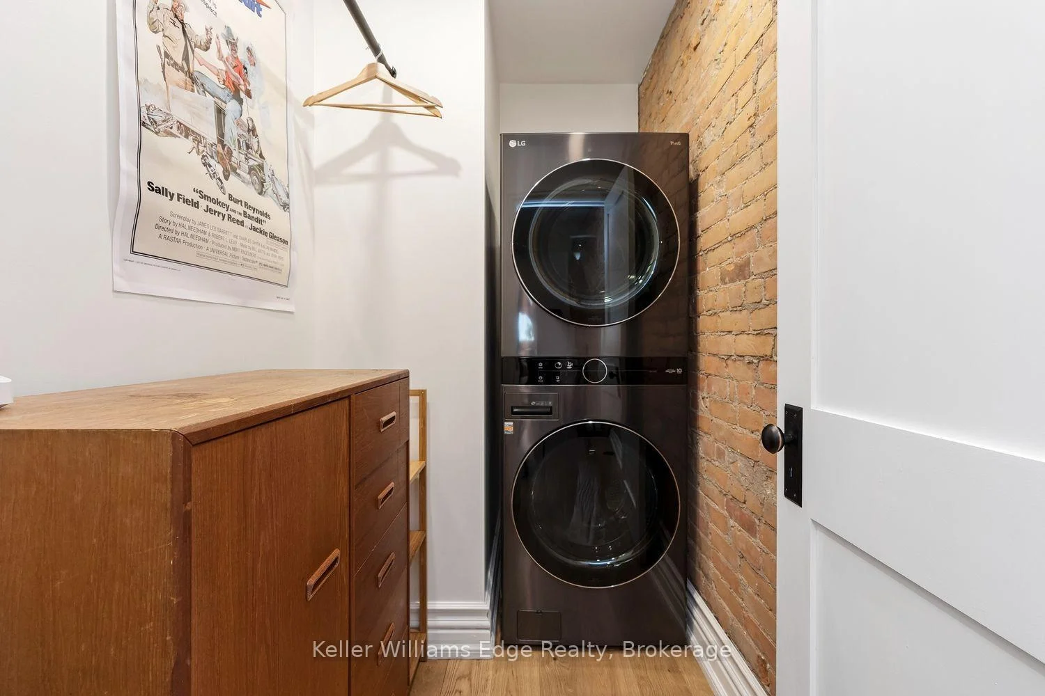 Photo 92 of 467 King William Street, Hamilton, Landsdale — HOMEH