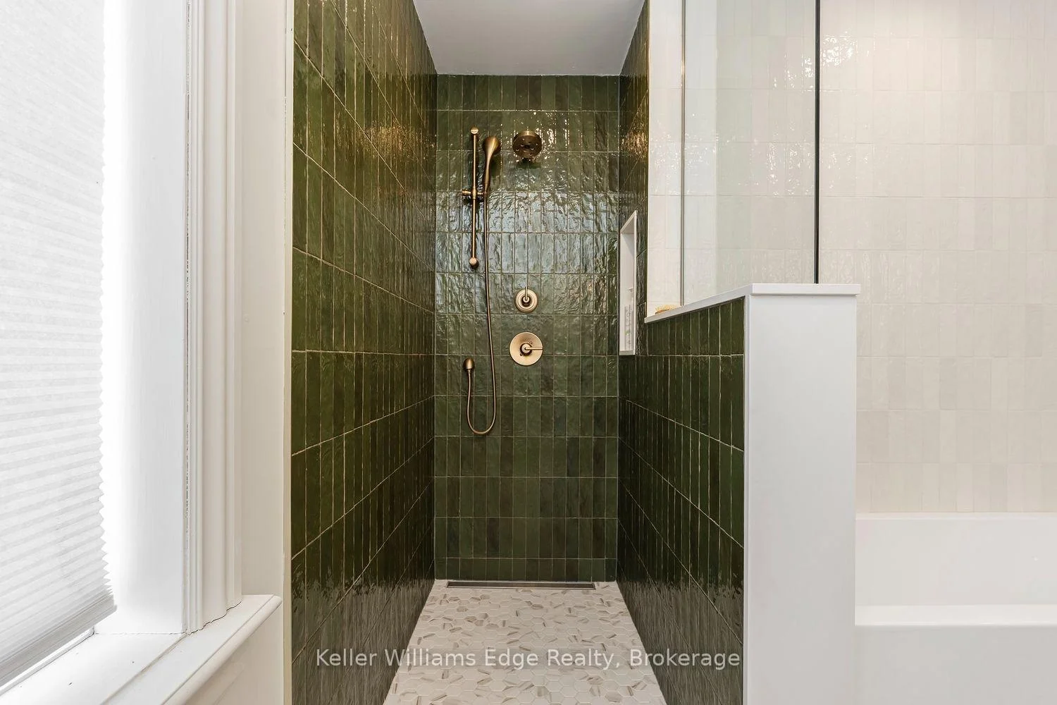 Photo 98 of 467 King William Street, Hamilton, Landsdale — HOMEH