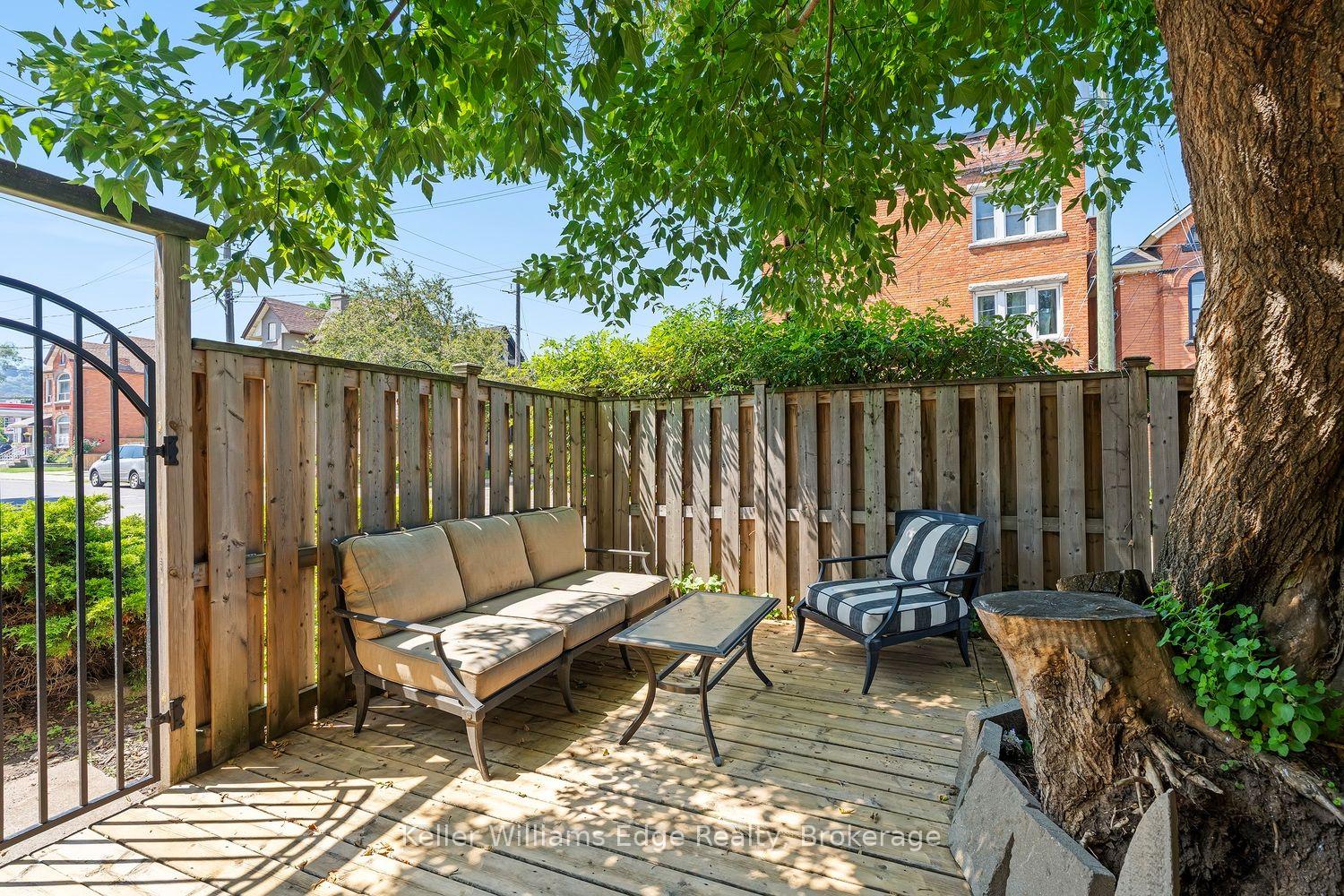Photo 17 of 467 King William Street, Hamilton, Landsdale — HOMEH