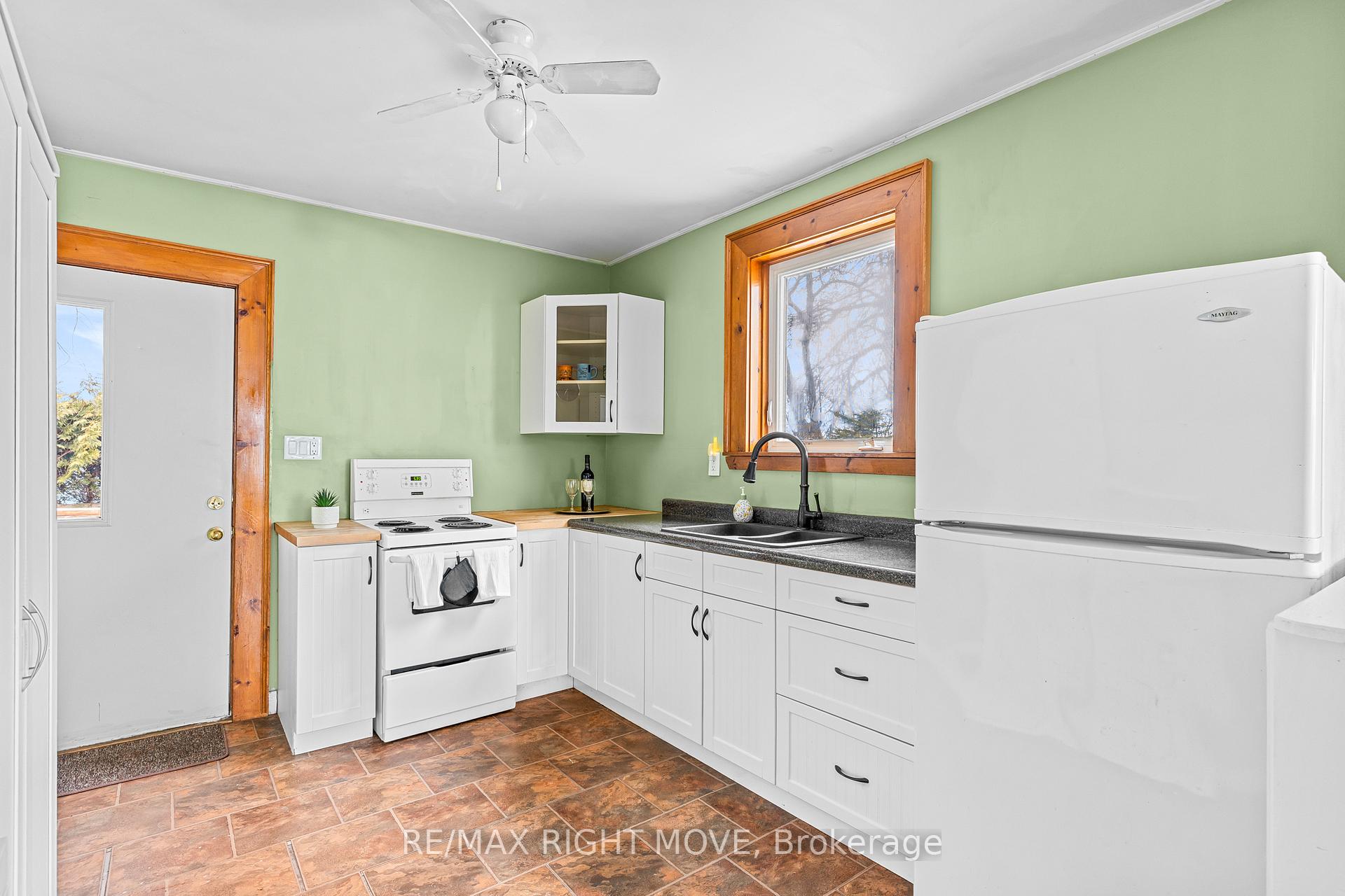 Photo 24 of 2674 Lone Birch Trail, Ramara, Brechin — HOMEH