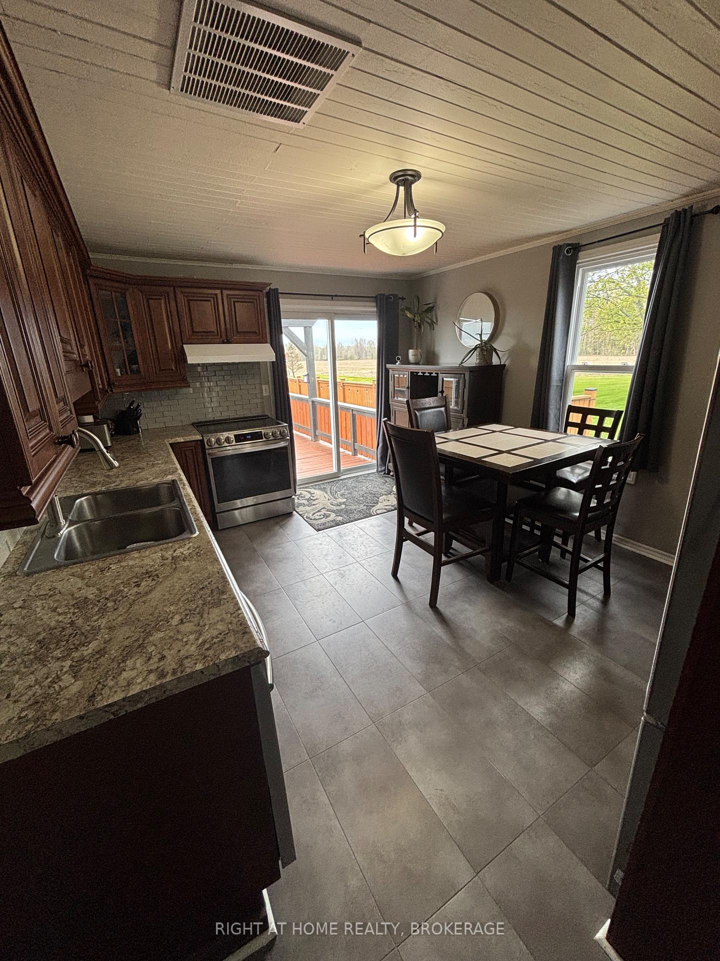 Photo 7 of 720 Webber Road, Pelham, Fenwick — HOMEH