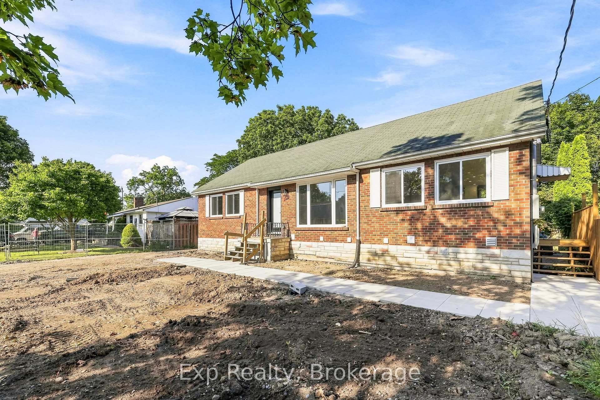Photo 3 of Unit B, 372 Major Street, Cobourg — HOMEH