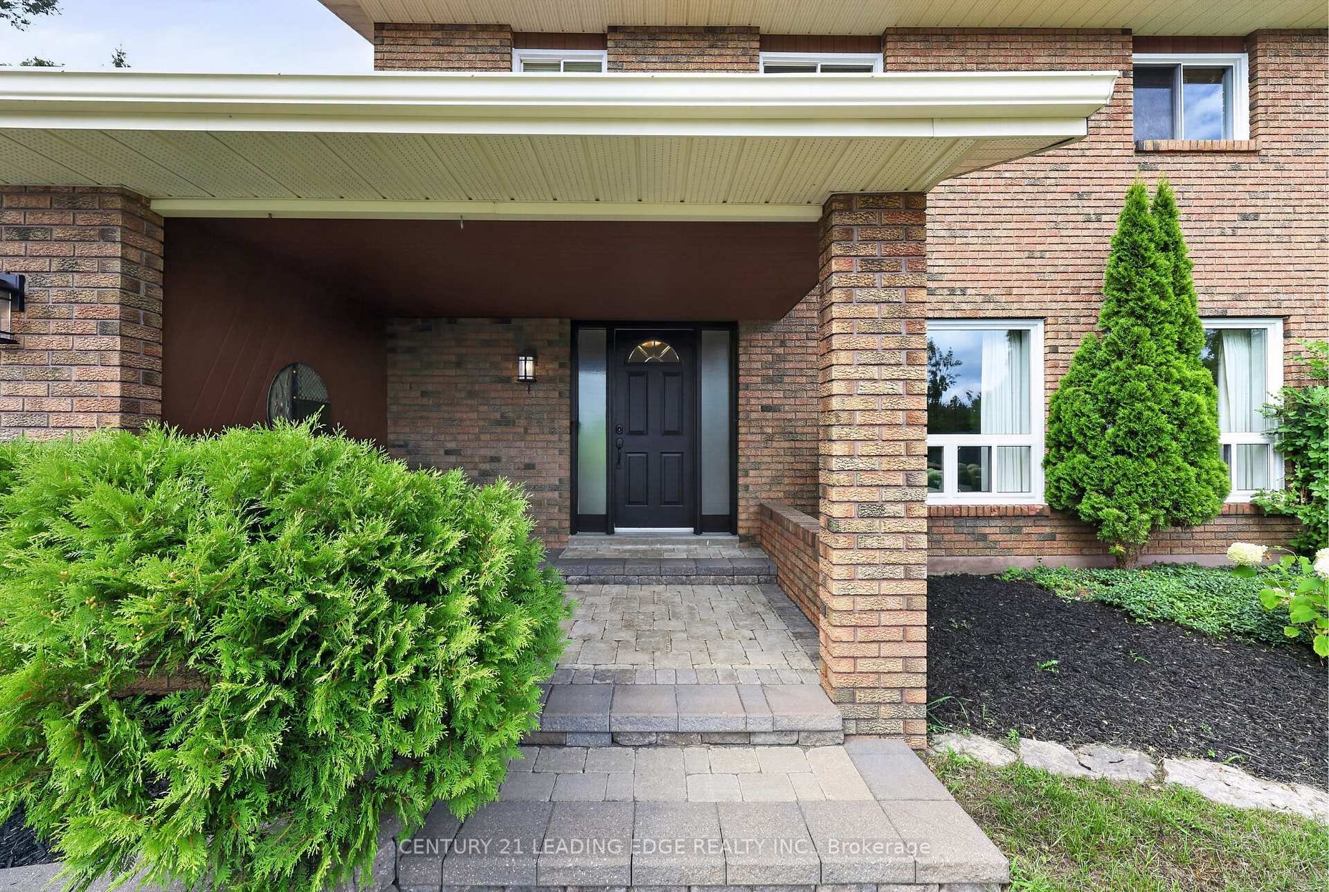 Photo 9 of 6 Cairns Boulevard, Springwater, Midhurst — HOMEH