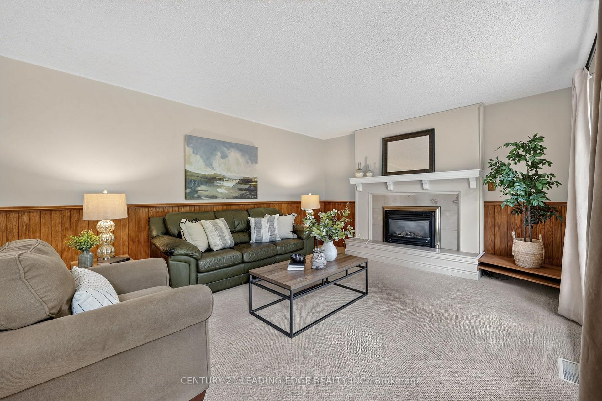 Photo 25 of 6 Cairns Boulevard, Springwater, Midhurst — HOMEH