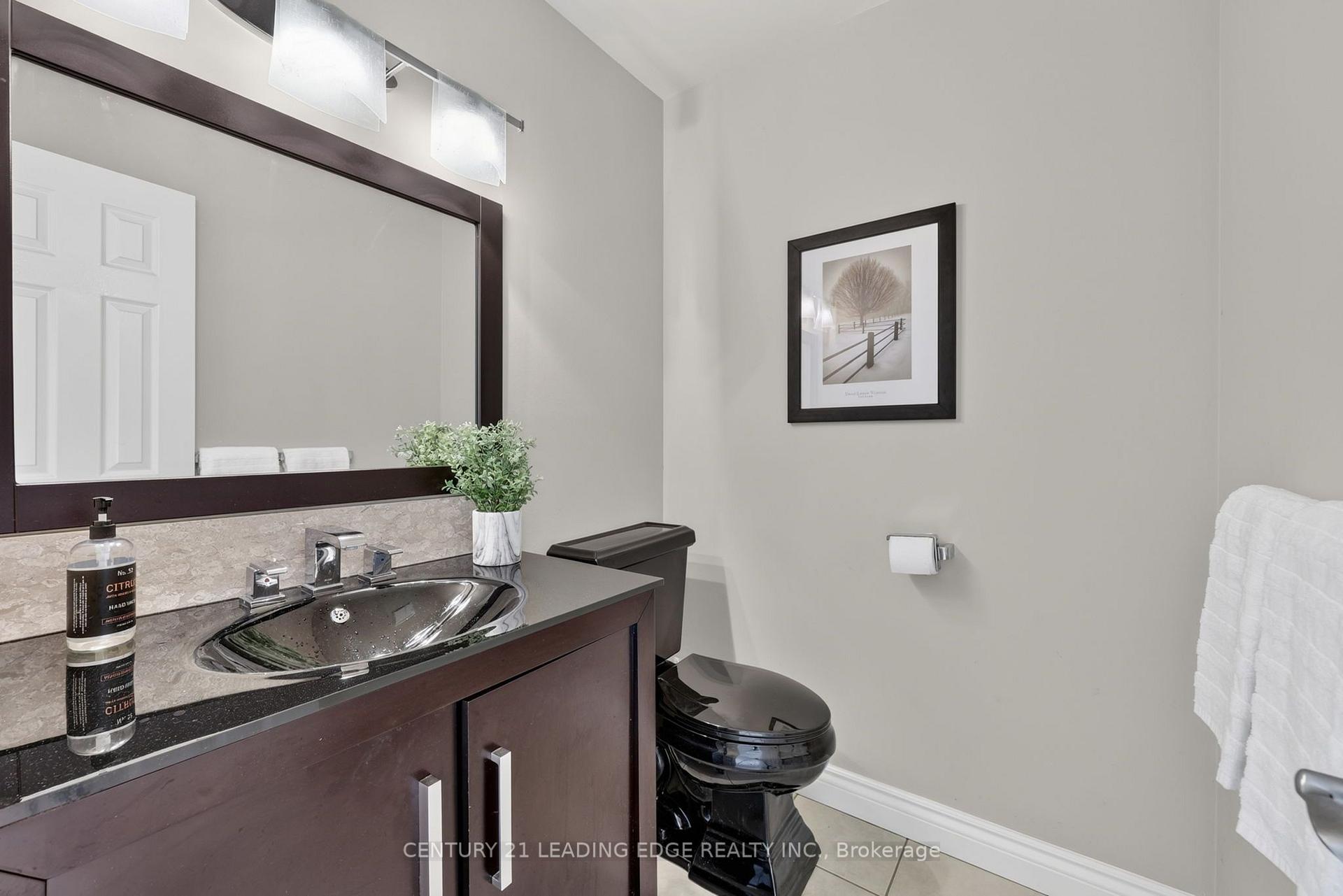 Photo 26 of 6 Cairns Boulevard, Springwater, Midhurst — HOMEH