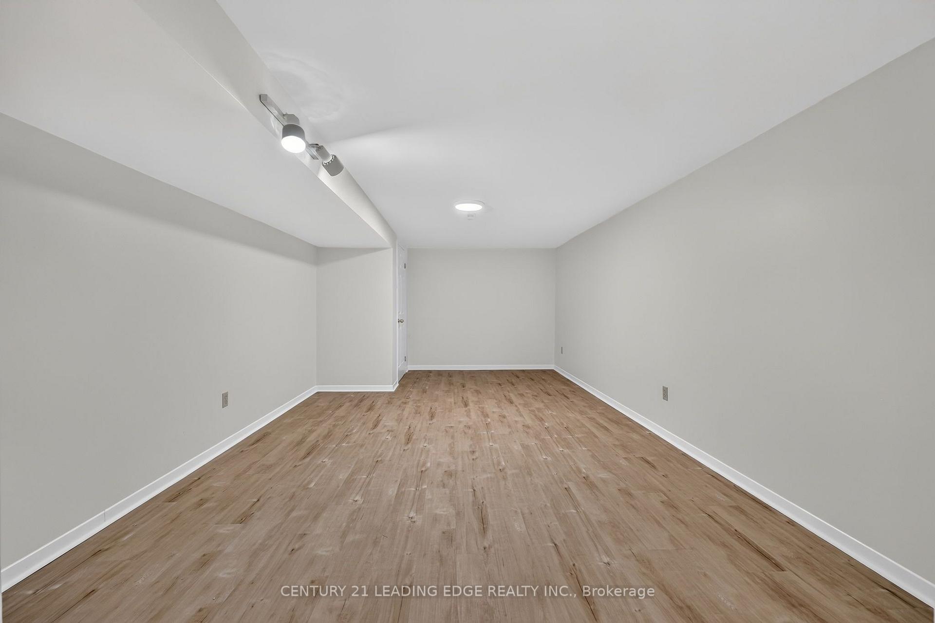 Photo 38 of 6 Cairns Boulevard, Springwater, Midhurst — HOMEH