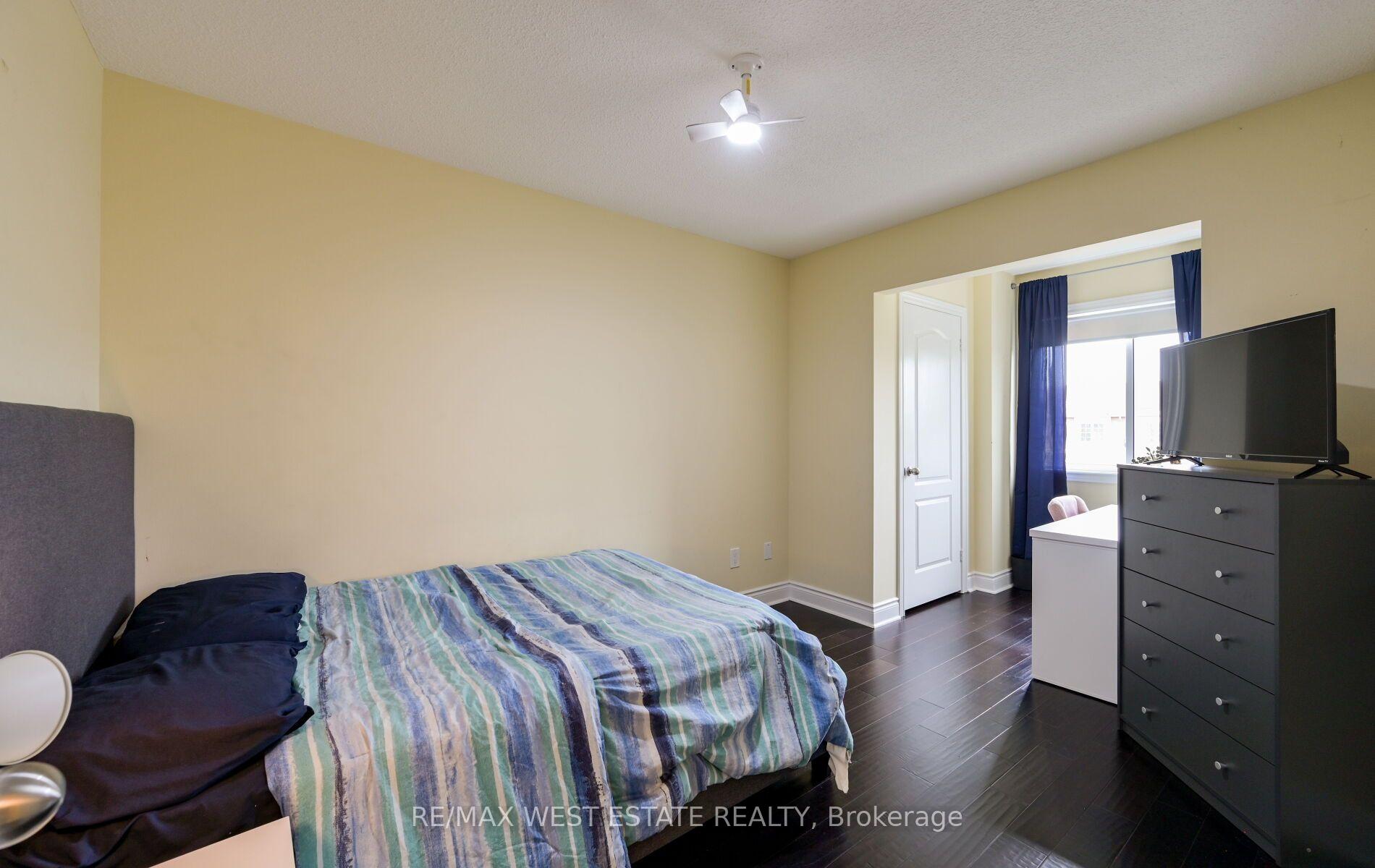 Photo 23 of 60 Waterbury Street, Caledon, Bolton East — HOMEH