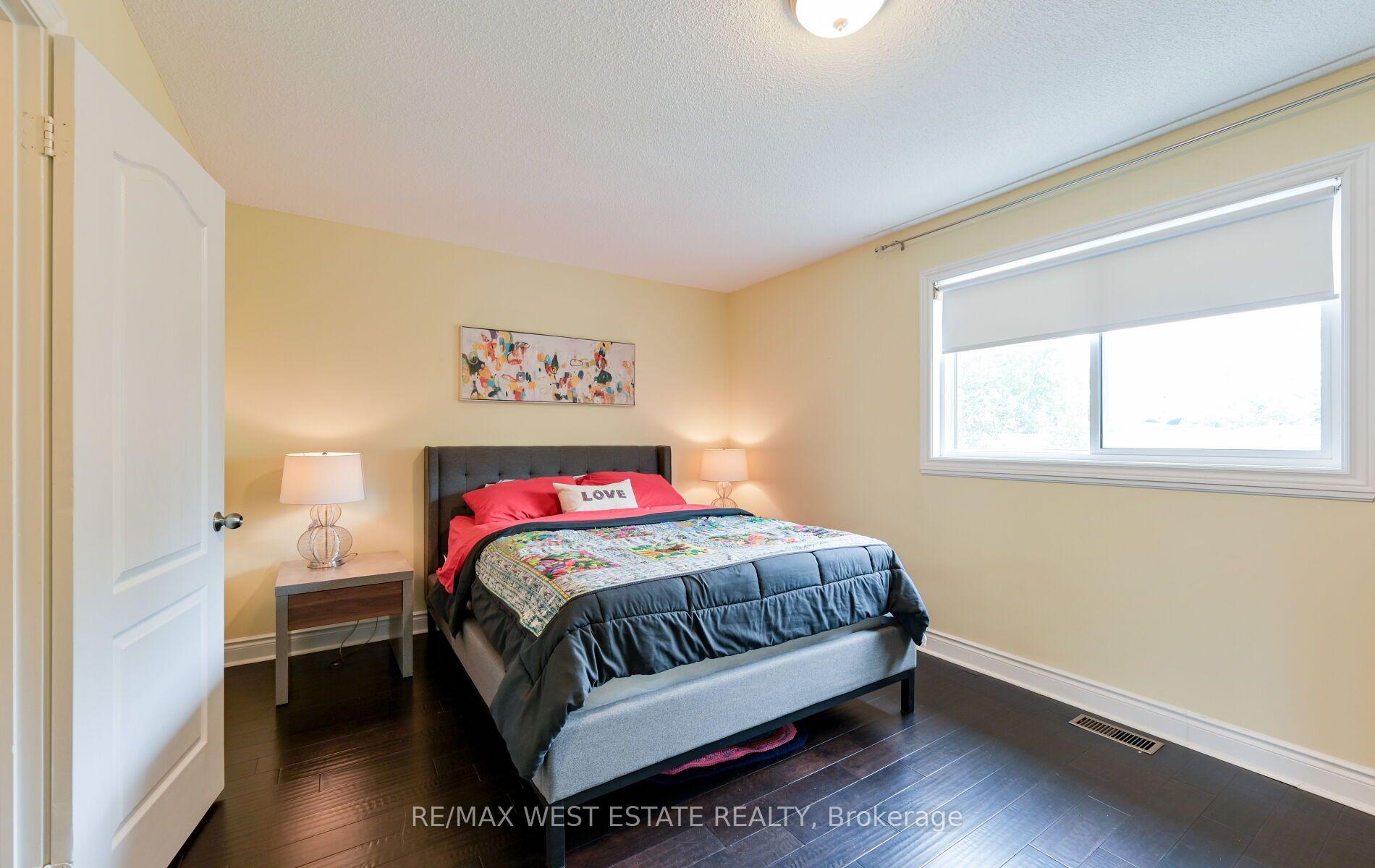 Photo 29 of 60 Waterbury Street, Caledon, Bolton East — HOMEH