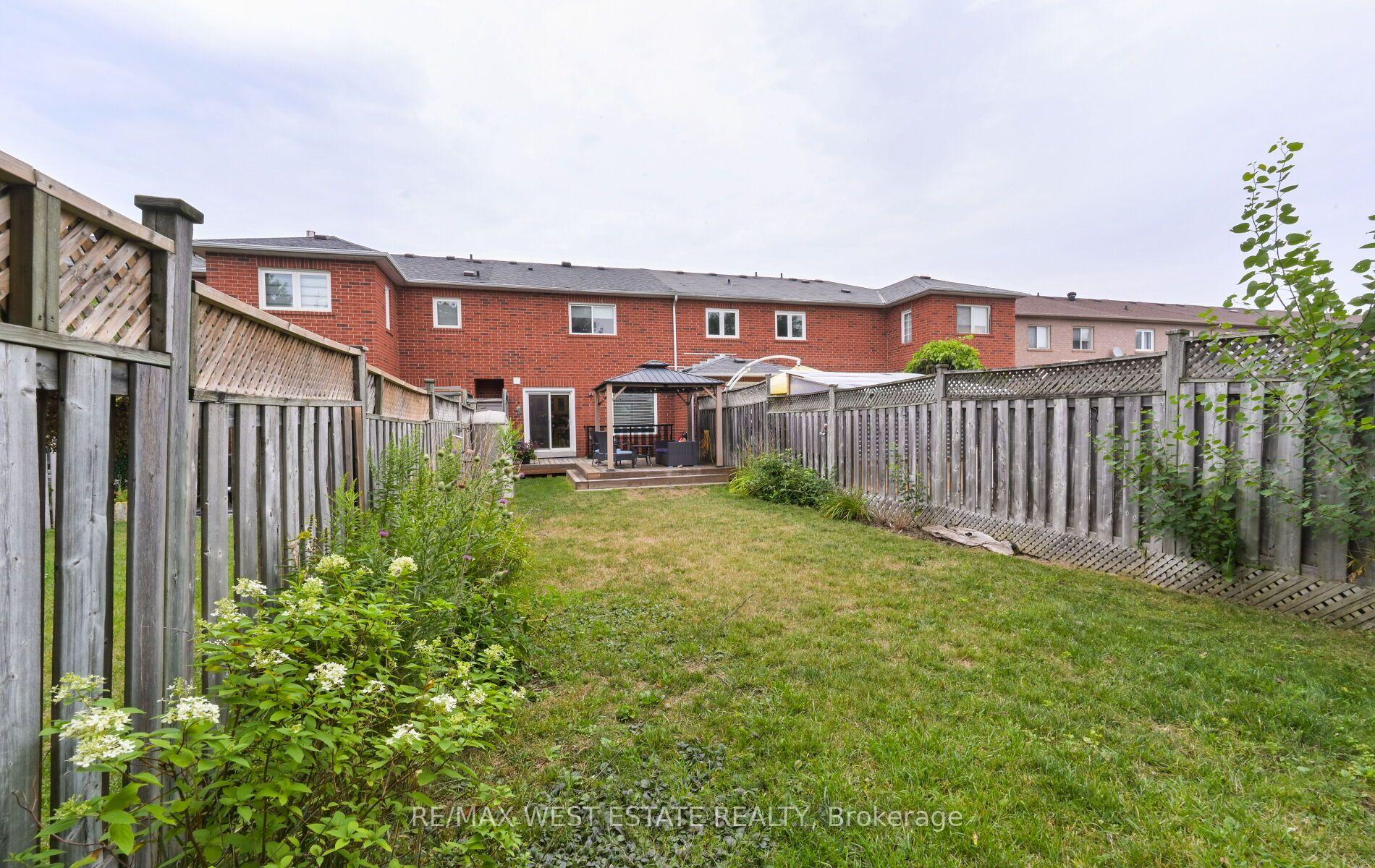 Photo 48 of 60 Waterbury Street, Caledon, Bolton East — HOMEH