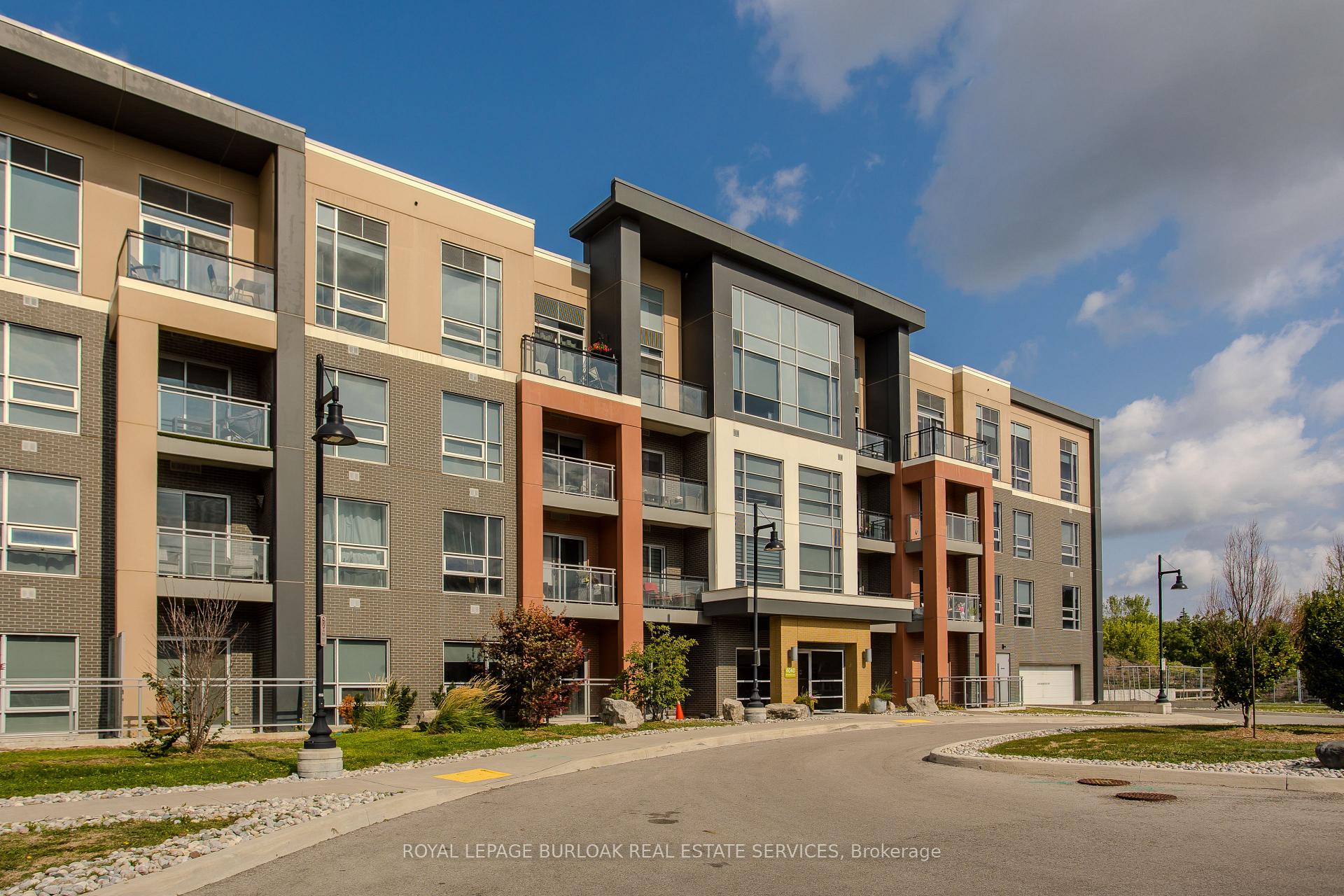 Photo 2 of Unit 315, 4040 Upper Middle Road, Burlington, Tansley — HOMEH