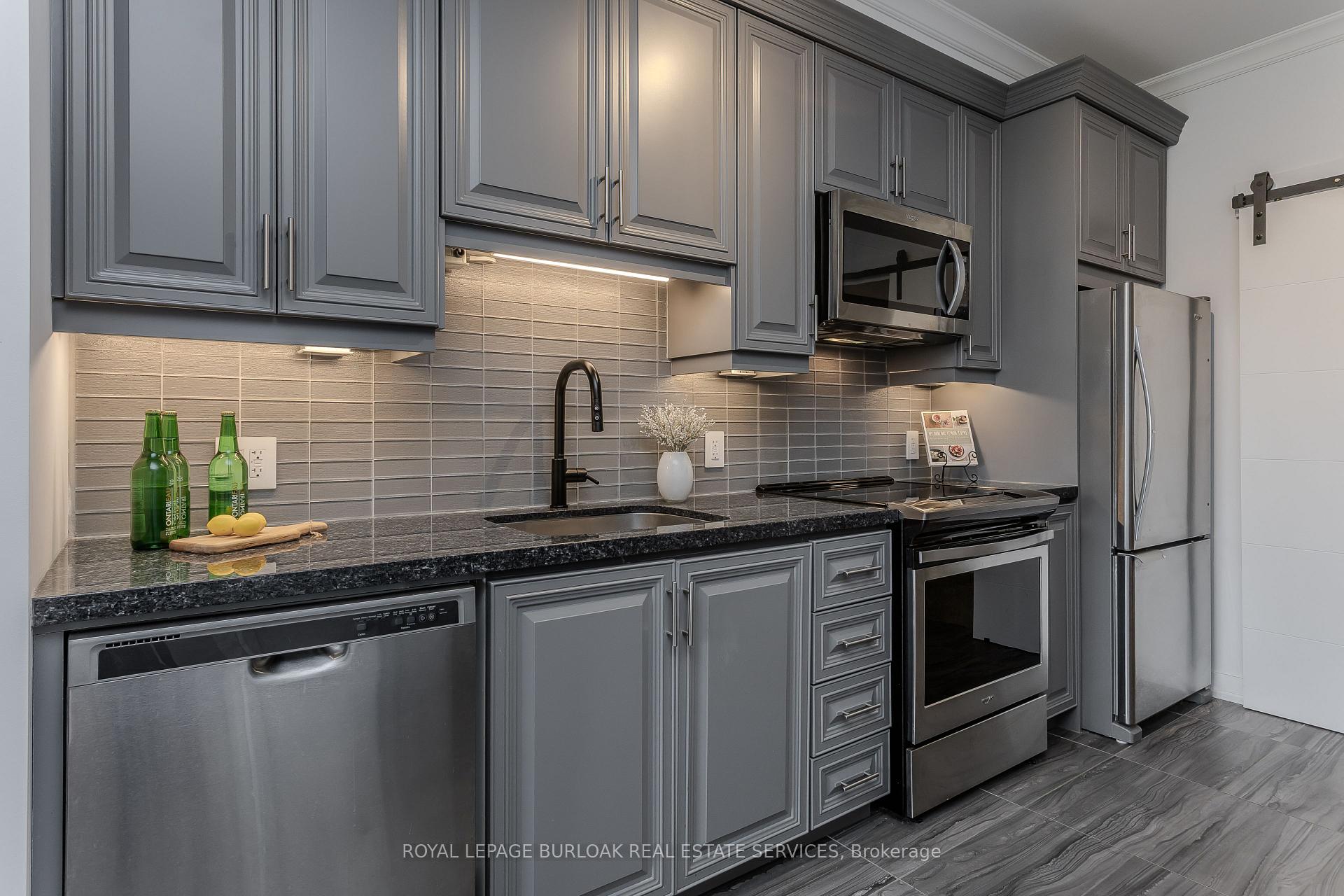 Photo 12 of Unit 315, 4040 Upper Middle Road, Burlington, Tansley — HOMEH