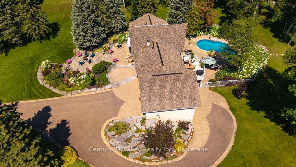 Photo 5 of 101 Biederman Road, North Algona Wilberforce, North Algona/Wilberforce Twp — HOMEH
