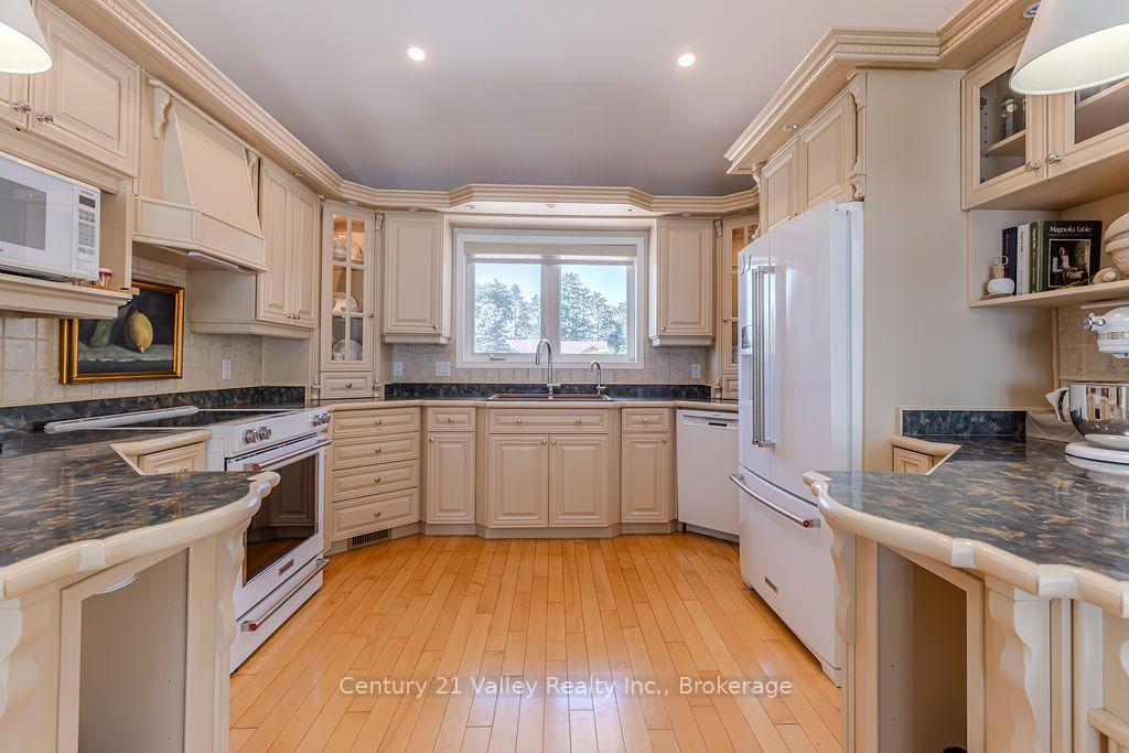 Photo 23 of 101 Biederman Road, North Algona Wilberforce, North Algona/Wilberforce Twp — HOMEH