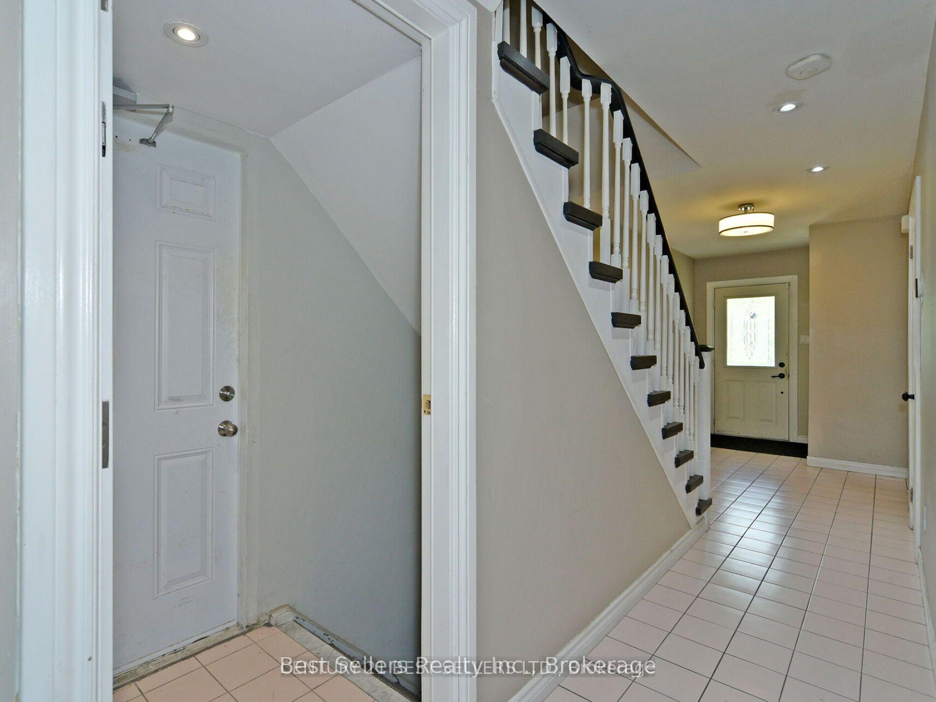 Photo 11 of 48 Marrakesh Drive, Scarborough, Agincourt North — HOMEH