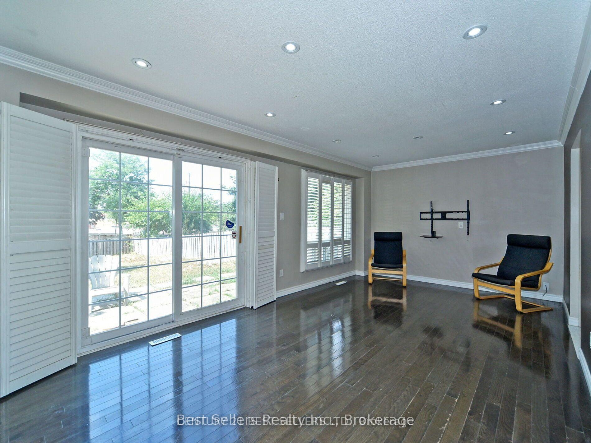 Photo 15 of 48 Marrakesh Drive, Scarborough, Agincourt North — HOMEH