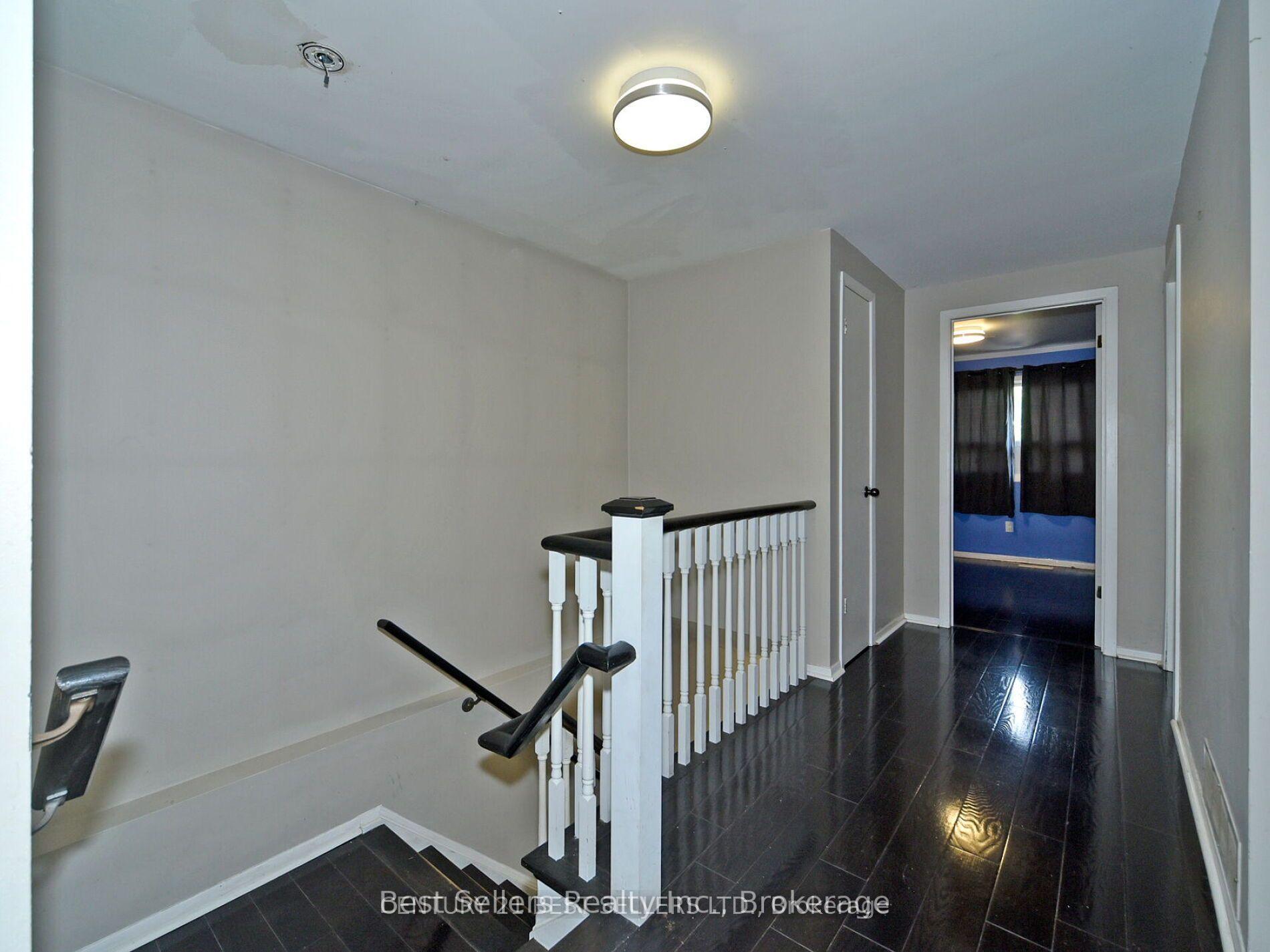 Photo 23 of 48 Marrakesh Drive, Scarborough, Agincourt North — HOMEH