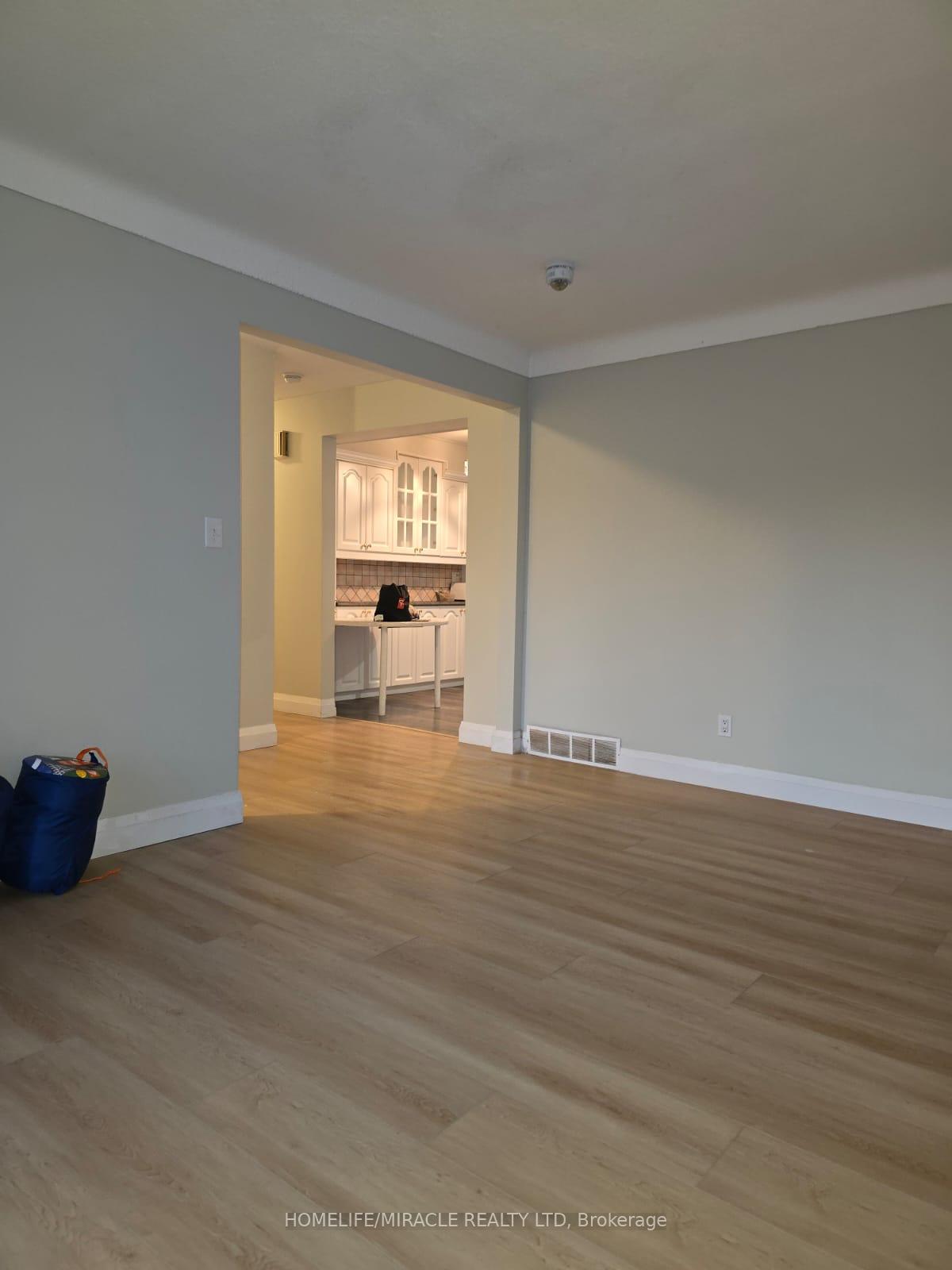 Photo 1 of Unit Upper, 26 Glengarry Road, St. Catharines, Oakdale — HOMEH