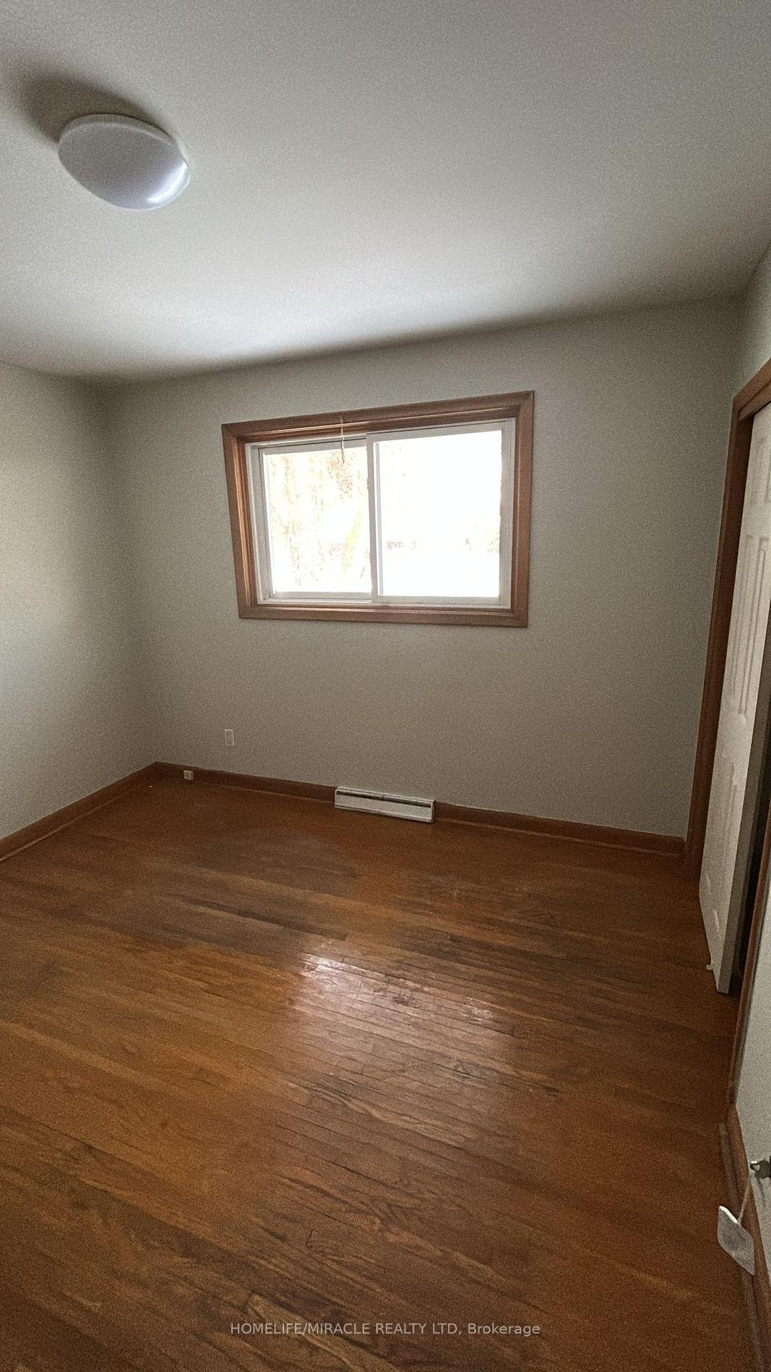 Photo 4 of Unit Upper, 26 Glengarry Road, St. Catharines, Oakdale — HOMEH