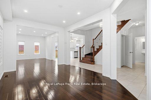 Photo 9 of 144 Bruce Cameron Drive, Clarington, Bowmanville — HOMEH