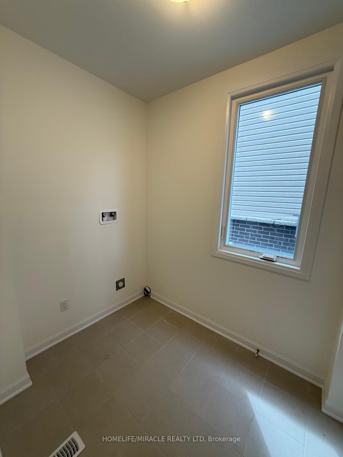 Photo 34 of 61 Royal Oak Crescent, Loyalist, Bath — HOMEH
