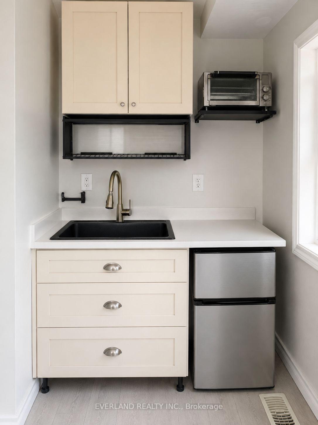 Photo 11 of Unit 201, 850 Bathurst Street, Toronto, The Annex — HOMEH