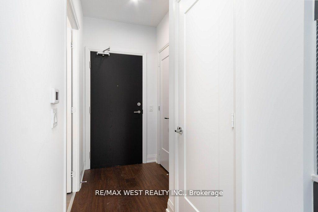 Photo 4 of Unit 307, 293 The Kingsway, Etobicoke, Edenbridge-Humber Valley — HOMEH