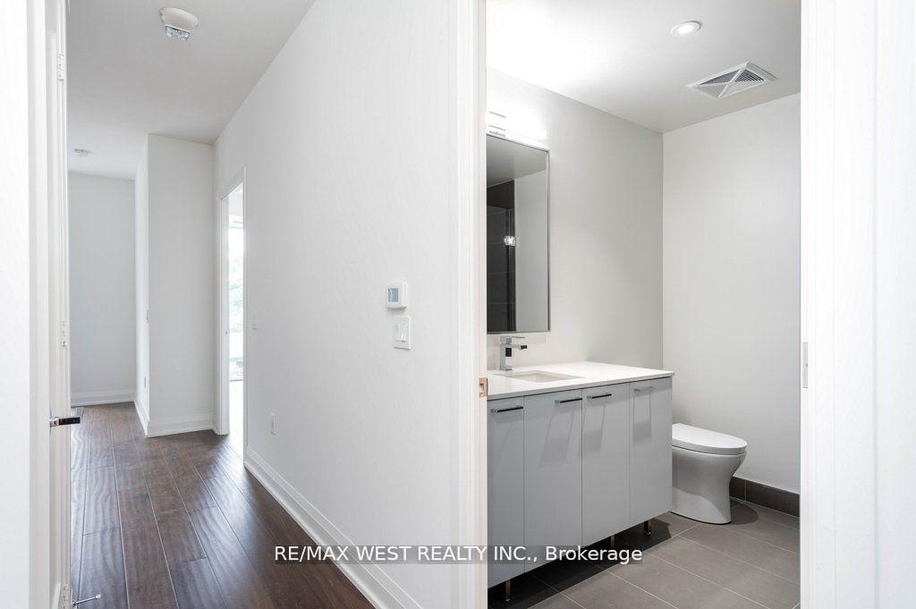 Photo 5 of Unit 307, 293 The Kingsway, Etobicoke, Edenbridge-Humber Valley — HOMEH