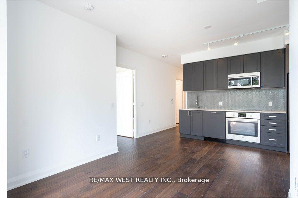 Photo 15 of Unit 307, 293 The Kingsway, Etobicoke, Edenbridge-Humber Valley — HOMEH