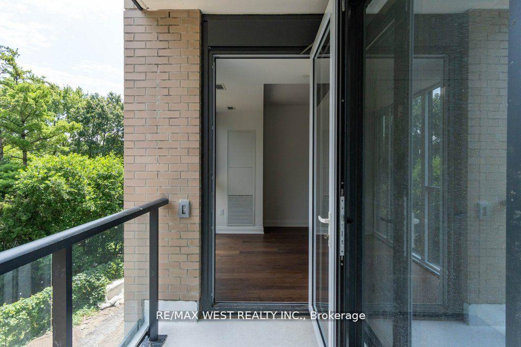 Photo 27 of Unit 307, 293 The Kingsway, Etobicoke, Edenbridge-Humber Valley — HOMEH