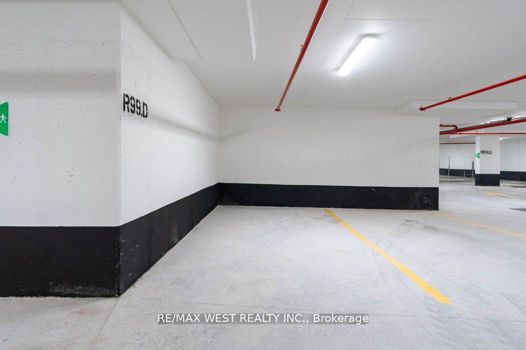 Photo 30 of Unit 307, 293 The Kingsway, Etobicoke, Edenbridge-Humber Valley — HOMEH