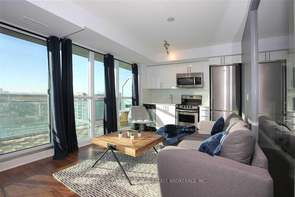 Photo of Unit 1608, 155 Legion Road N