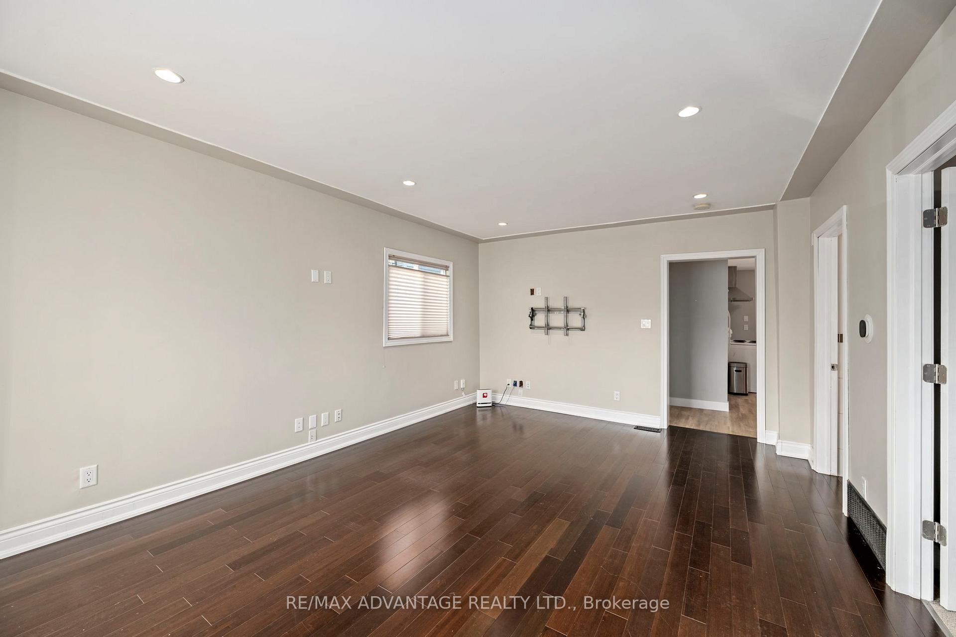 Photo 6 of 945 Colborne Street, London, East B — HOMEH