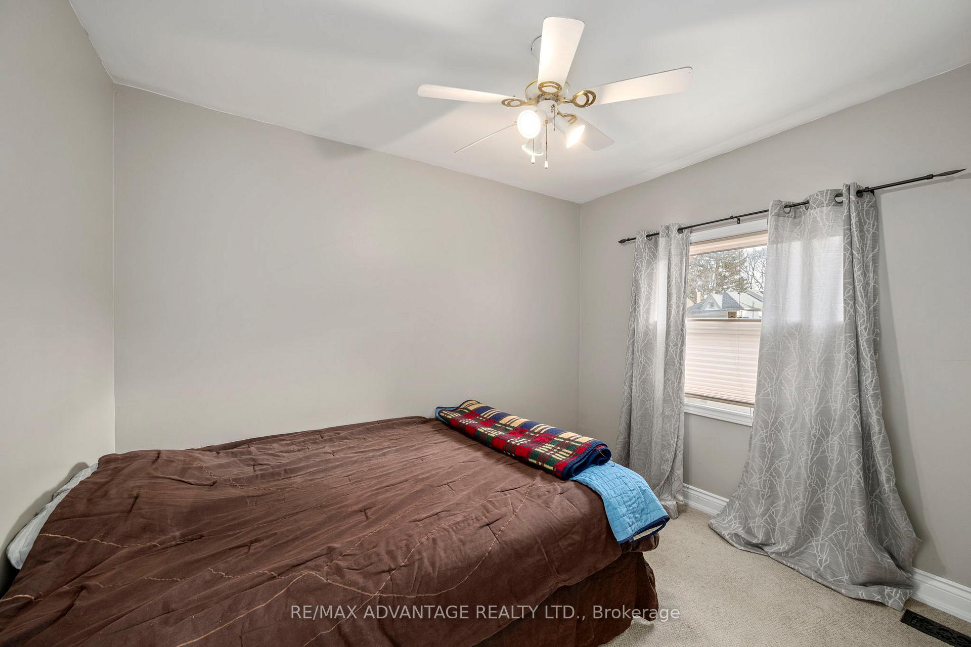 Photo 10 of 945 Colborne Street, London, East B — HOMEH