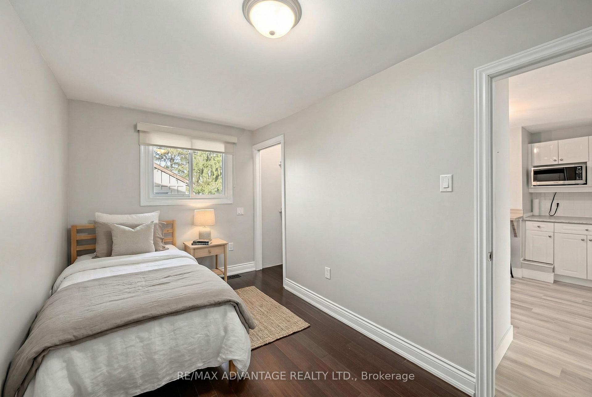 Photo 13 of 945 Colborne Street, London, East B — HOMEH