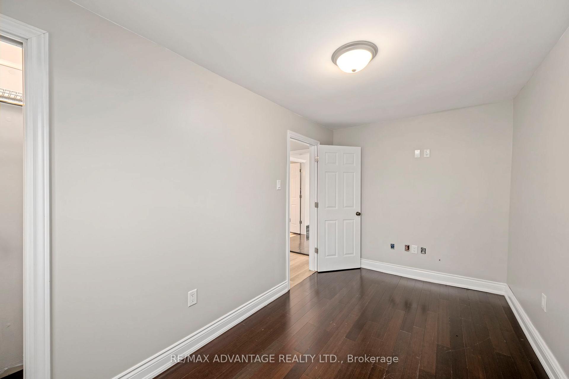 Photo 14 of 945 Colborne Street, London, East B — HOMEH