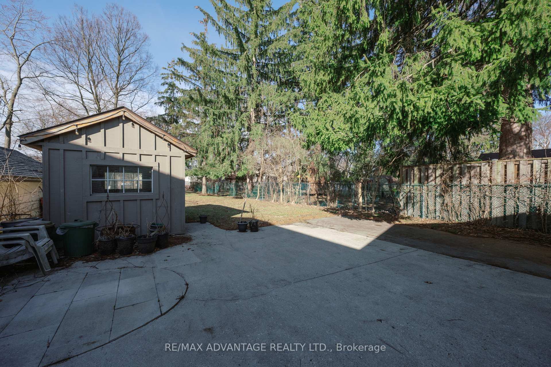 Photo 27 of 945 Colborne Street, London, East B — HOMEH