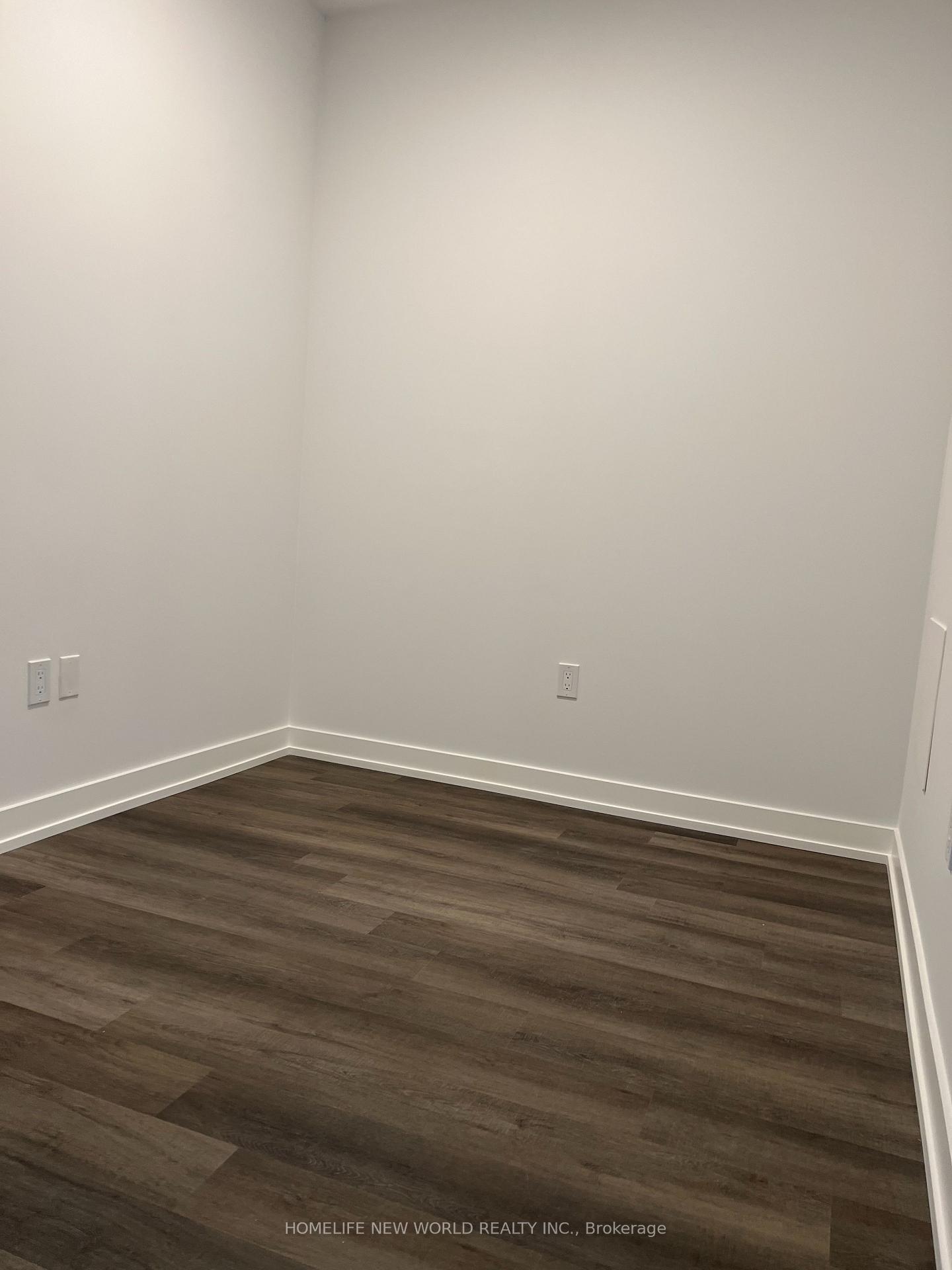 Photo 5 of Unit 1001, 21 Meadowvale Road, Vaughan, Concord — HOMEH
