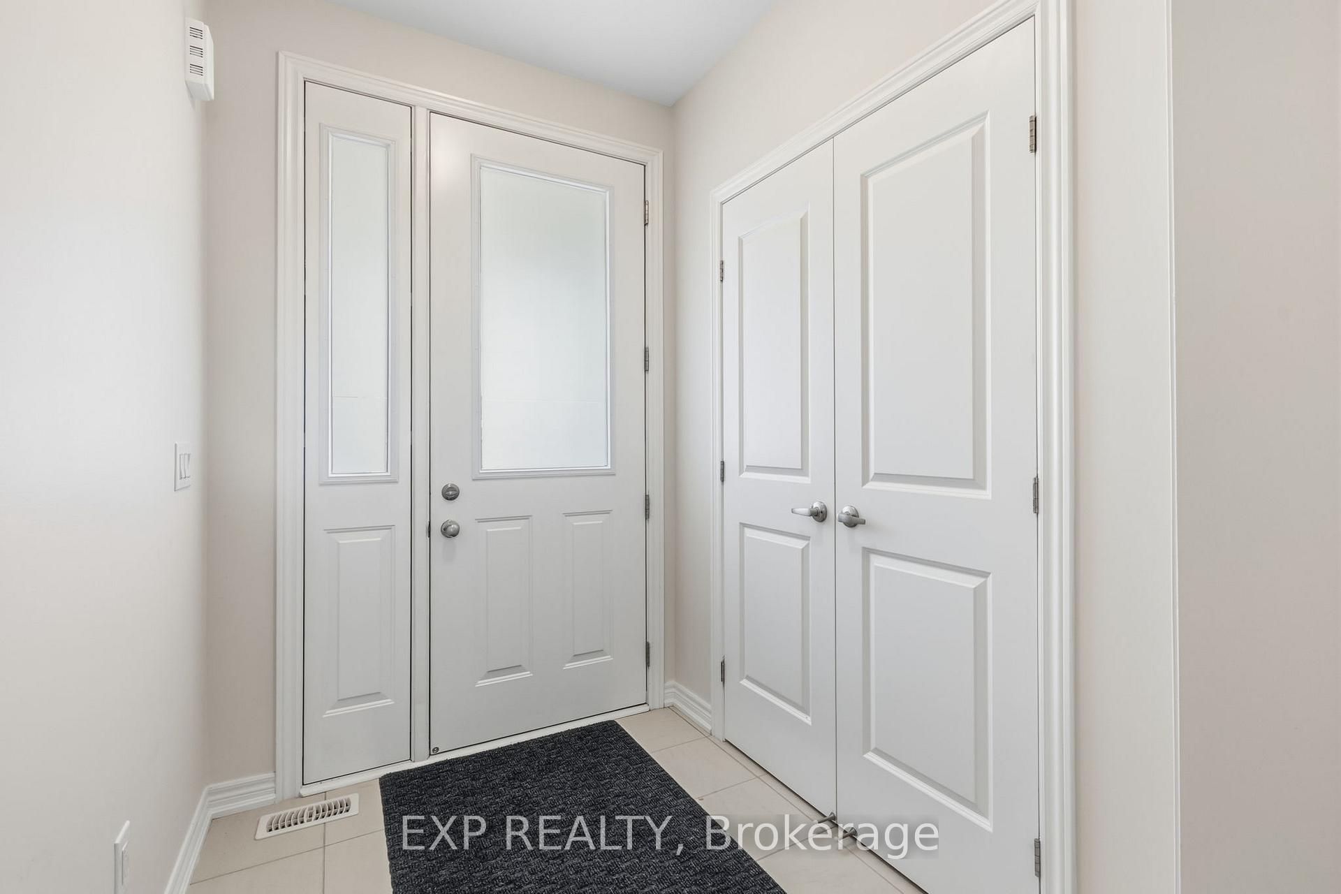 Photo 3 of 289 Raymond Road, Hamilton, Ancaster — HOMEH