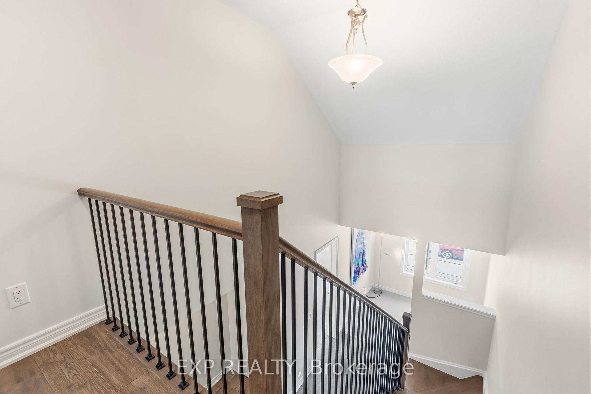 Photo 35 of 289 Raymond Road, Hamilton, Ancaster — HOMEH