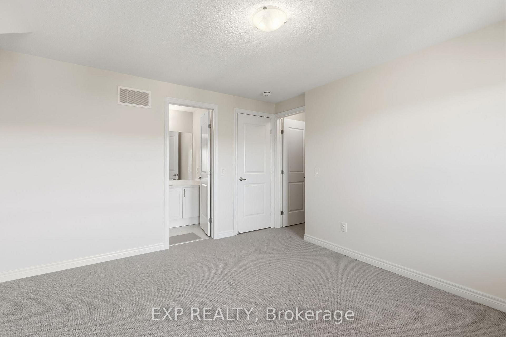 Photo 38 of 289 Raymond Road, Hamilton, Ancaster — HOMEH