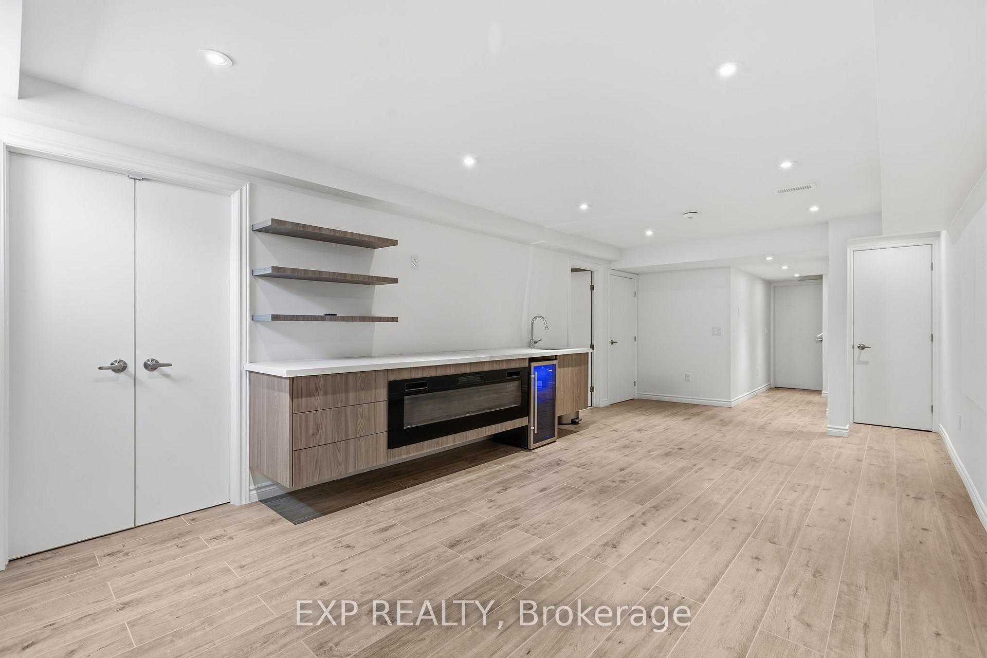 Photo 42 of 289 Raymond Road, Hamilton, Ancaster — HOMEH