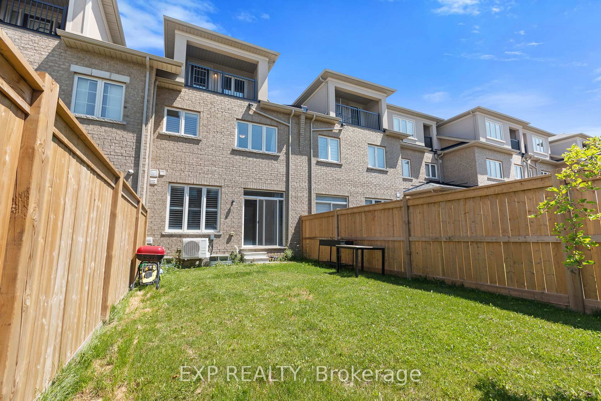 Photo 46 of 289 Raymond Road, Hamilton, Ancaster — HOMEH